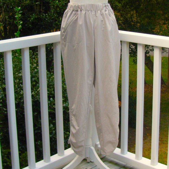 Coolibar UPF 50+ crop style capri pull on pants XS has pockets stretch luxury - Picture 3 of 6